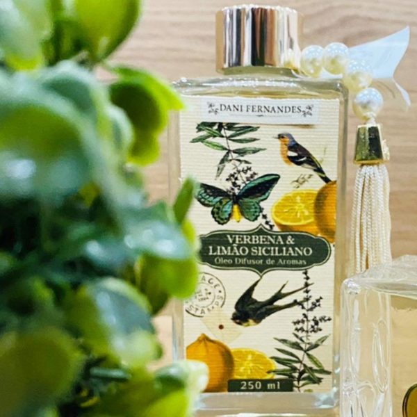 Difusor de aromas Dani Fernandes verbena e limão siciliano 250 ml - Image 2